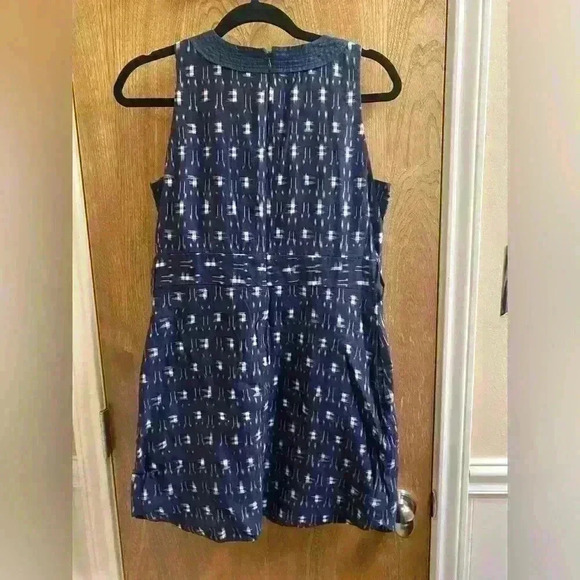 JCREW IKAT NAVY BLUE WHITE FAUX WRAP SLEEVELESS WRAP DRESS 4P NO SASH - Picture 2 of 7